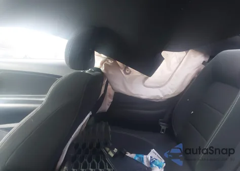 2015 Ford Mustang V6 из США, поврежденный, VIN 1FA6P8AM6F5336341